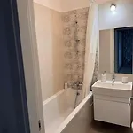 Flat In A Quiet Area - Carol Park Apartamento *