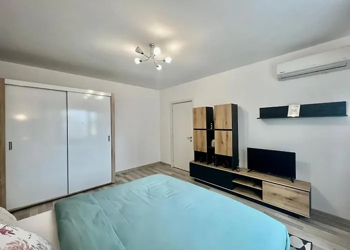 Flat In A Quiet Area - Carol Park * Bucharest